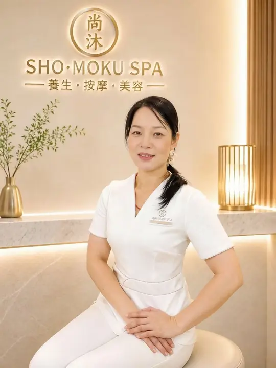 No.8 Therapist – relaxing oil massage, Thai massage, ear cleaning and women's warm womb care at SHO MOKU SPA Mongkok